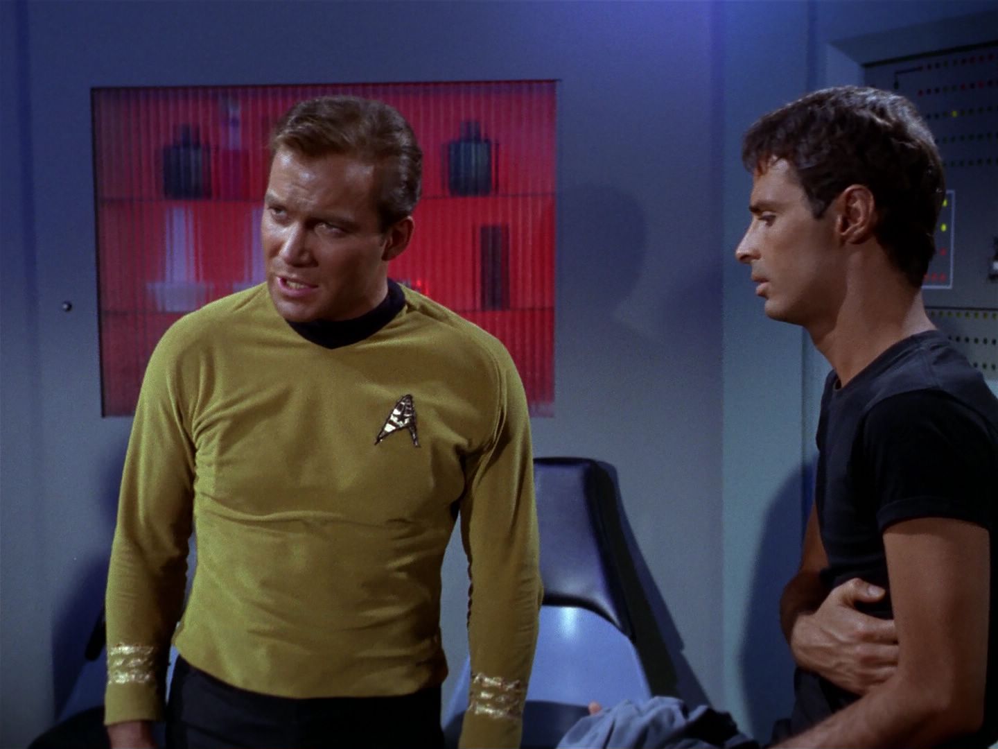 ariane179254_StarTrek_1x04_TheNakedTime_0281.jpg