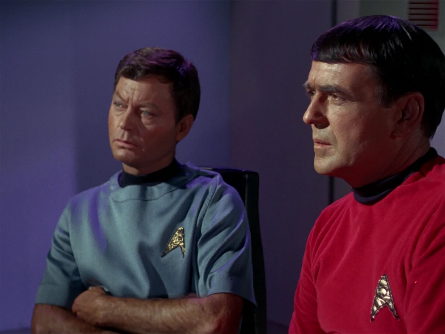 ariane179254_StarTrek_1x04_TheNakedTime_0362.jpg