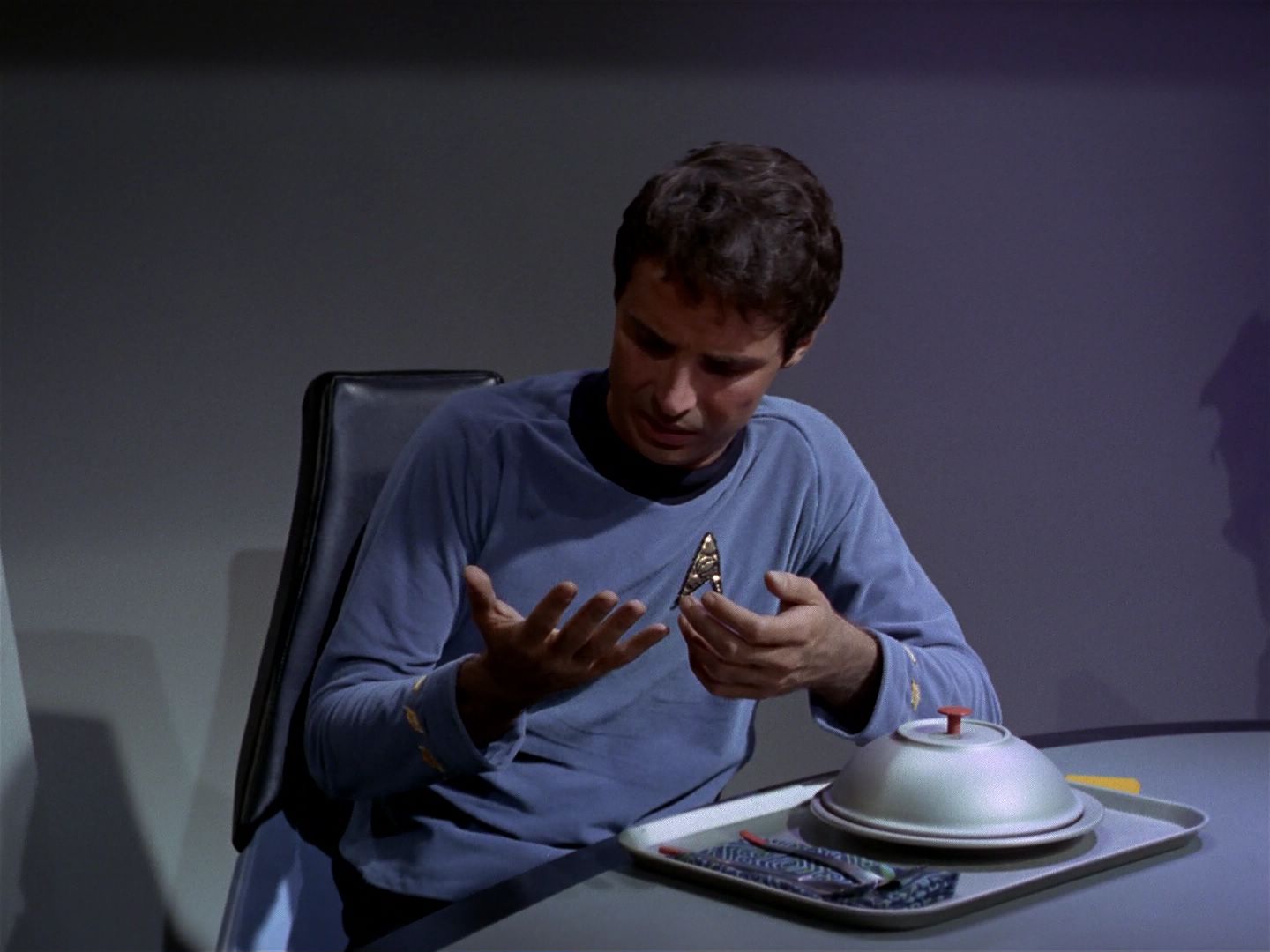 ariane179254_StarTrek_1x04_TheNakedTime_0424.jpg