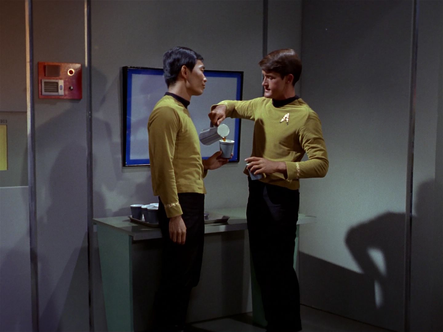 ariane179254_StarTrek_1x04_TheNakedTime_0439.jpg