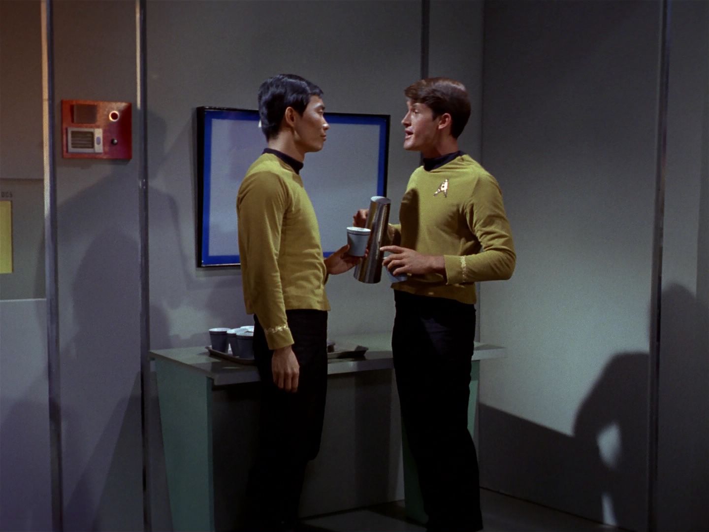 ariane179254_StarTrek_1x04_TheNakedTime_0442.jpg