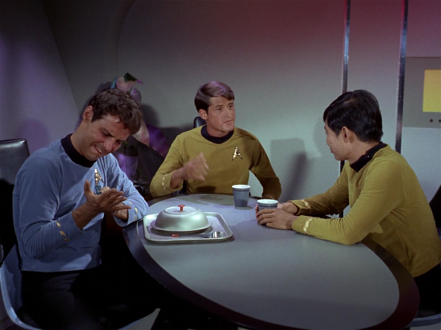 ariane179254_StarTrek_1x04_TheNakedTime_0457.jpg