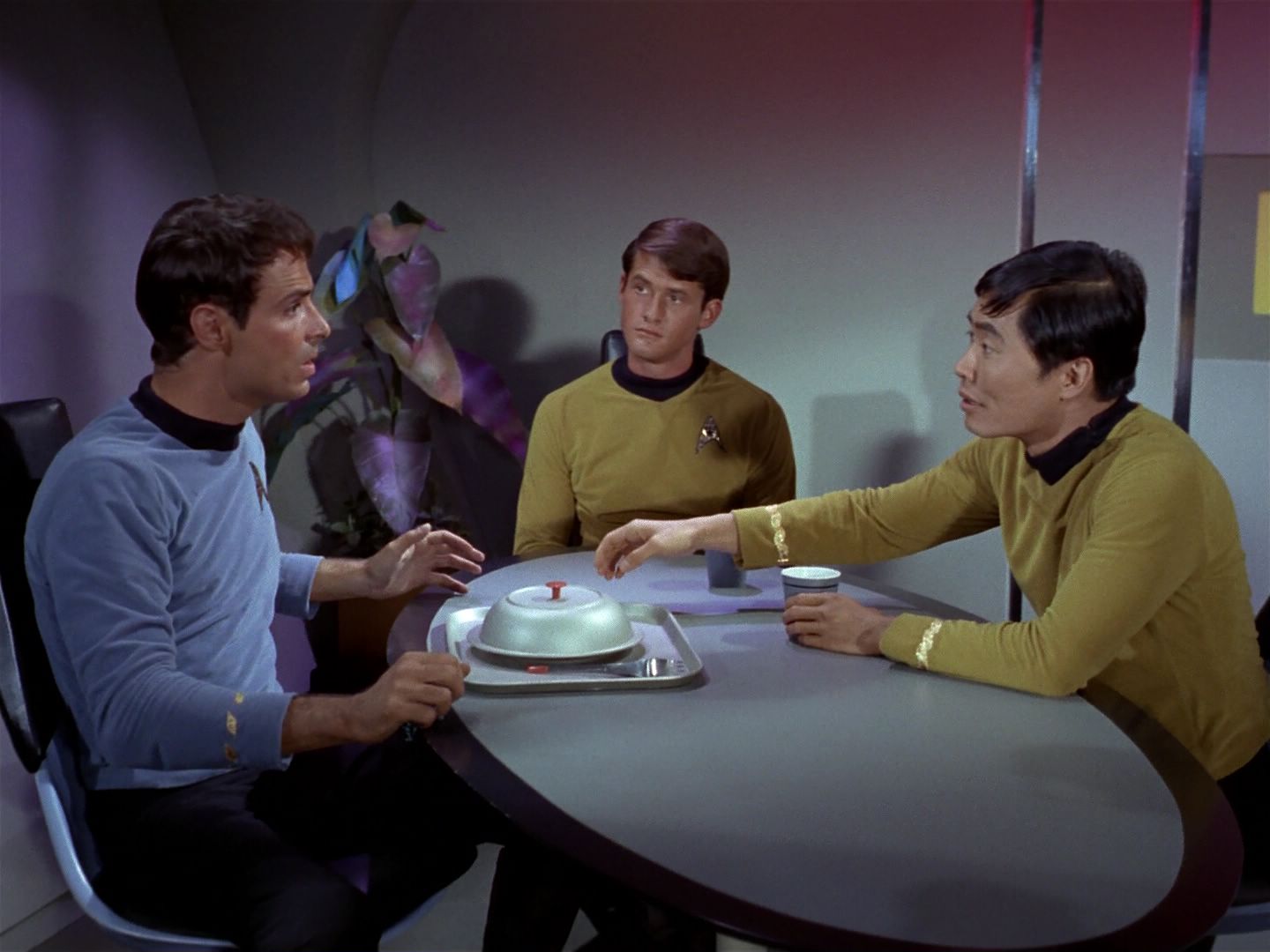 ariane179254_StarTrek_1x04_TheNakedTime_0471.jpg