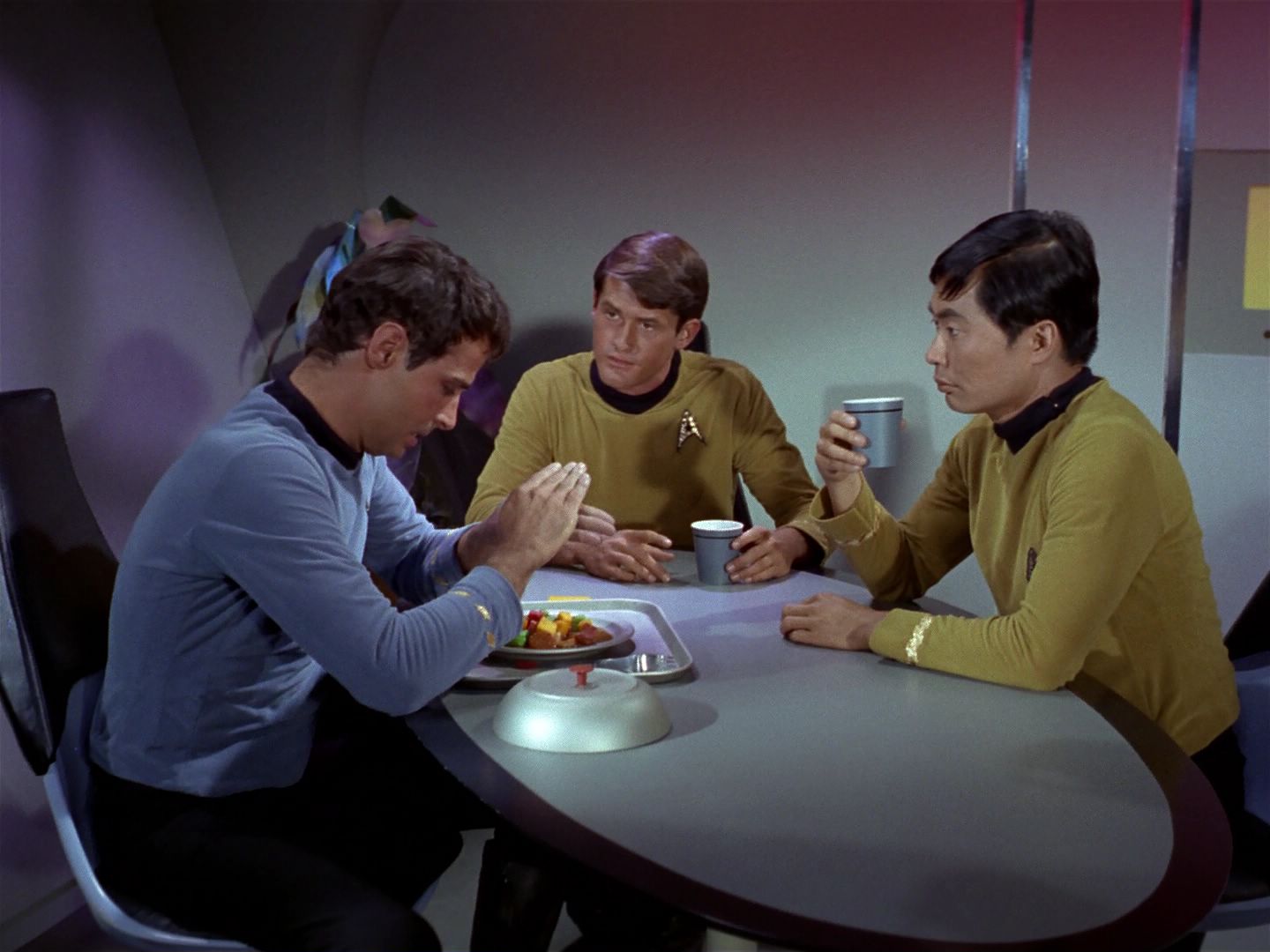 ariane179254_StarTrek_1x04_TheNakedTime_0486.jpg