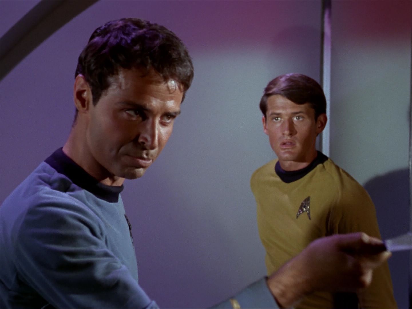 ariane179254_StarTrek_1x04_TheNakedTime_0535.jpg