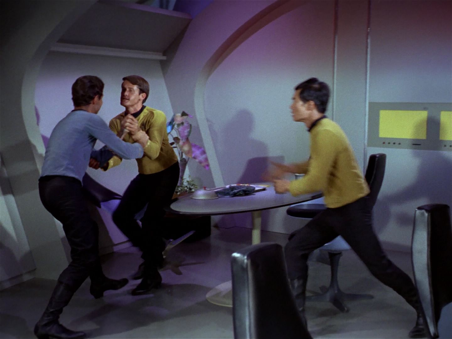 ariane179254_StarTrek_1x04_TheNakedTime_0576.jpg