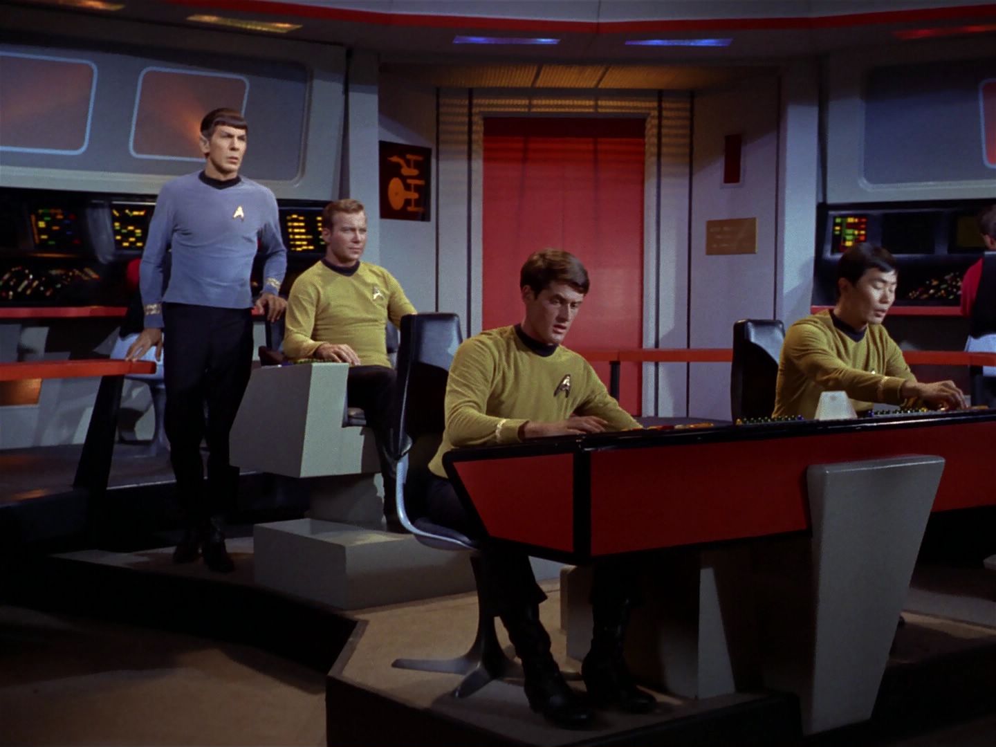 ariane179254_StarTrek_1x04_TheNakedTime_0626.jpg
