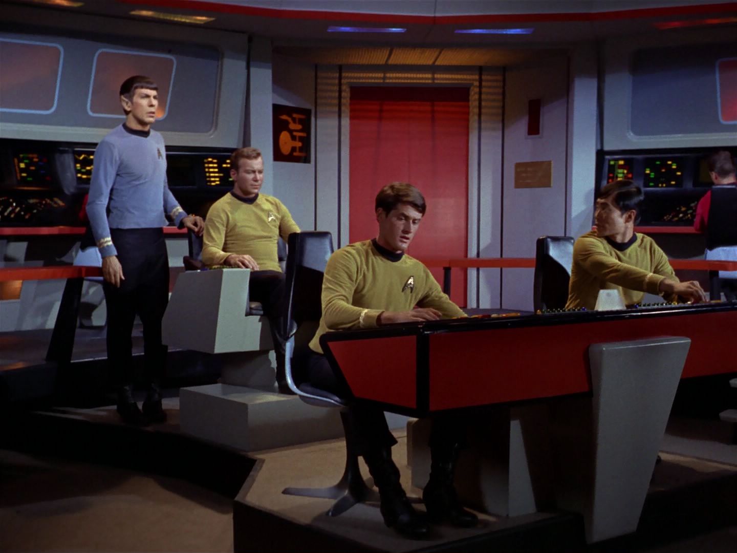 ariane179254_StarTrek_1x04_TheNakedTime_0628.jpg