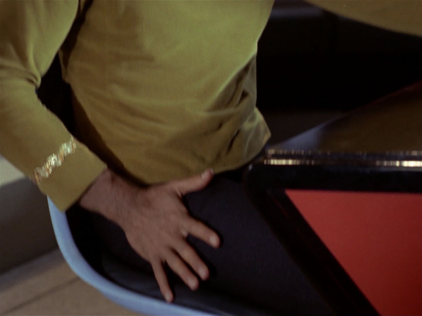 ariane179254_StarTrek_1x04_TheNakedTime_0666.jpg