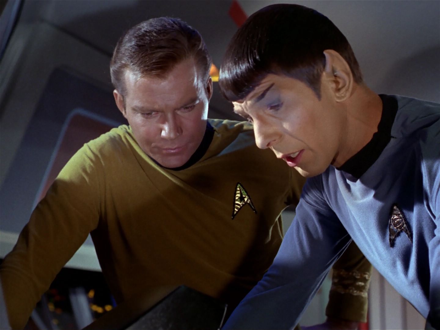 ariane179254_StarTrek_1x04_TheNakedTime_0674.jpg