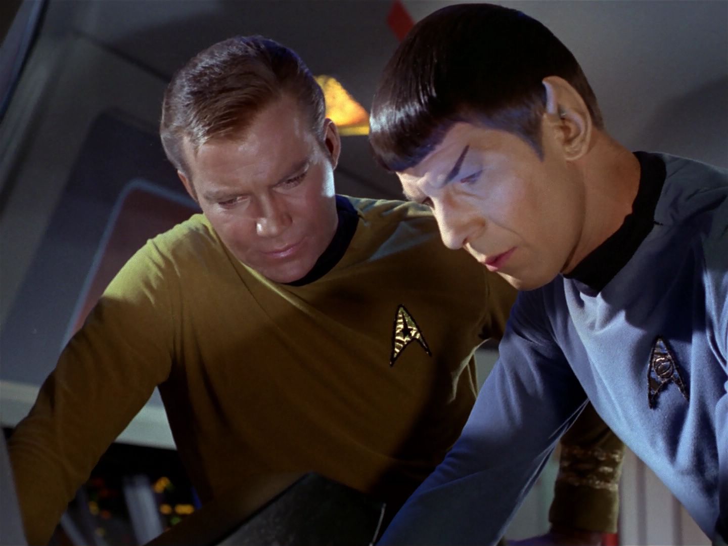 ariane179254_StarTrek_1x04_TheNakedTime_0685.jpg