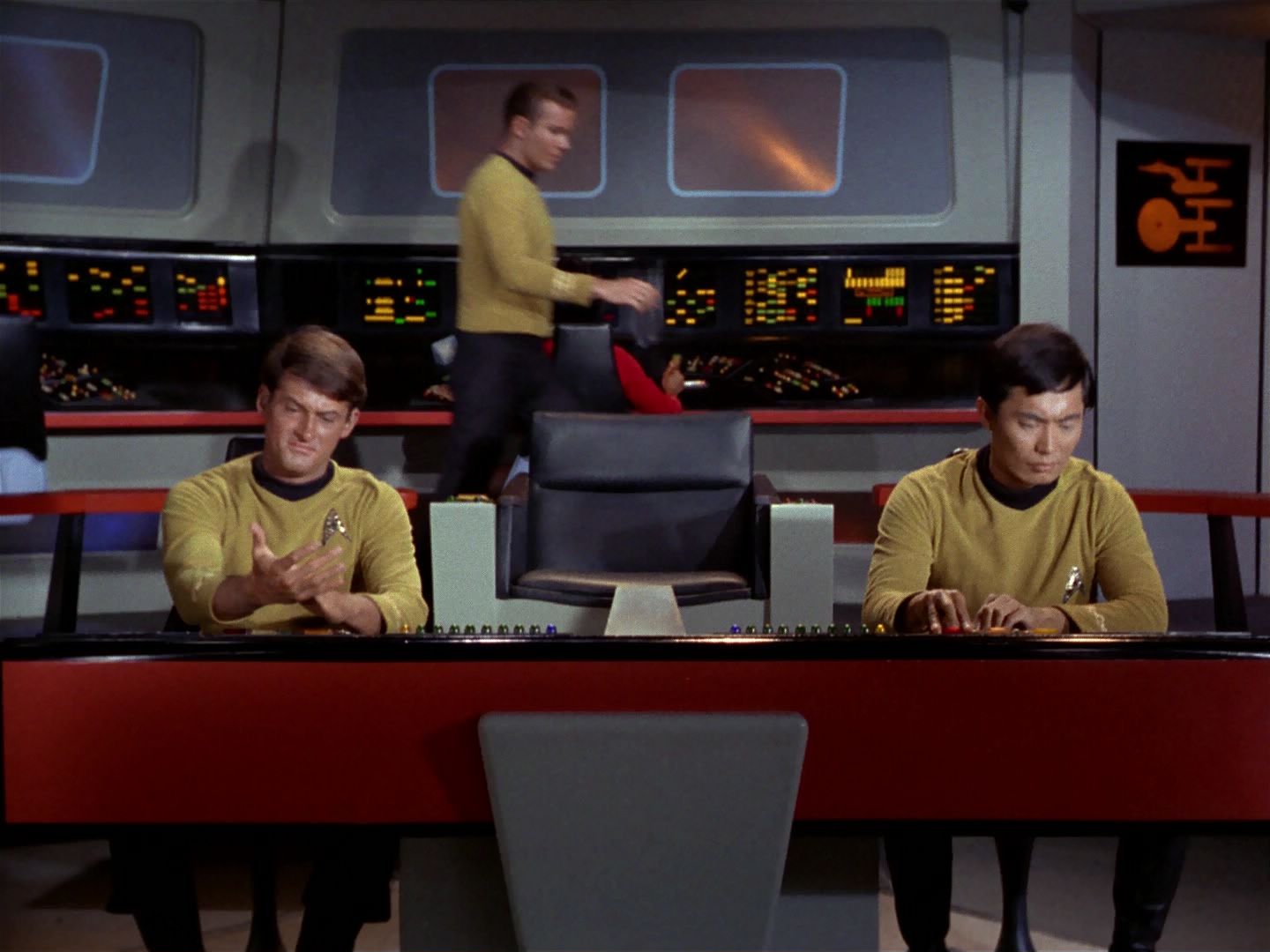 ariane179254_StarTrek_1x04_TheNakedTime_0759.jpg