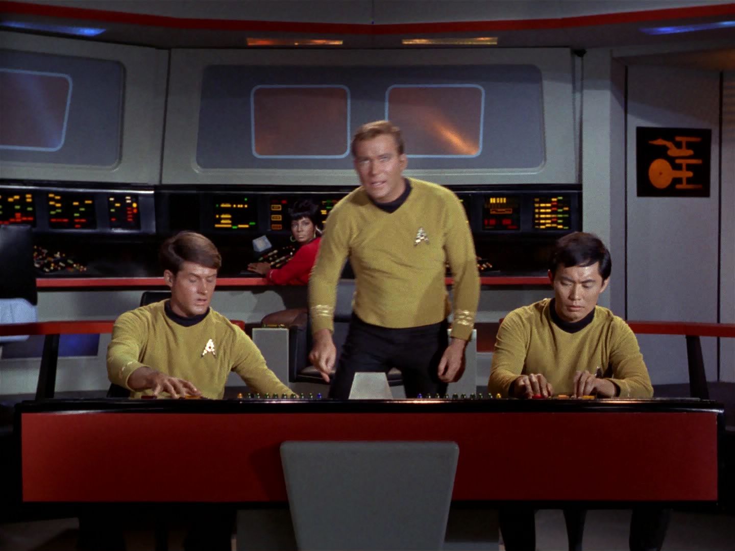 ariane179254_StarTrek_1x04_TheNakedTime_0775.jpg