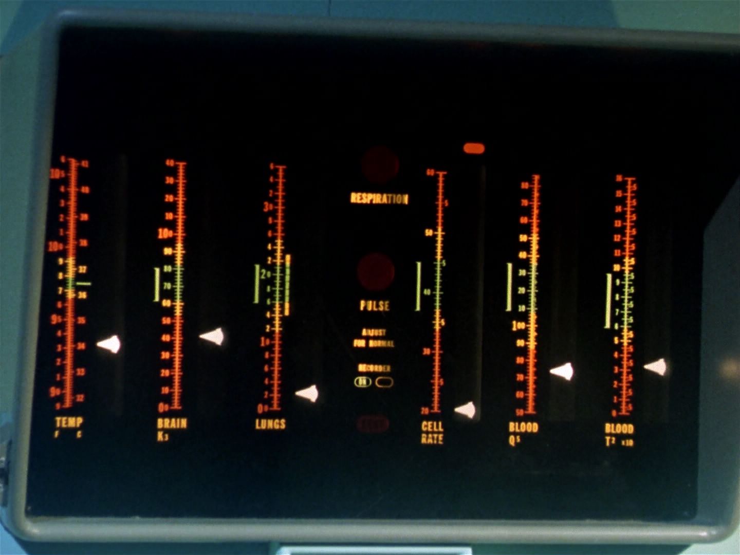 ariane179254_StarTrek_1x04_TheNakedTime_0785.jpg