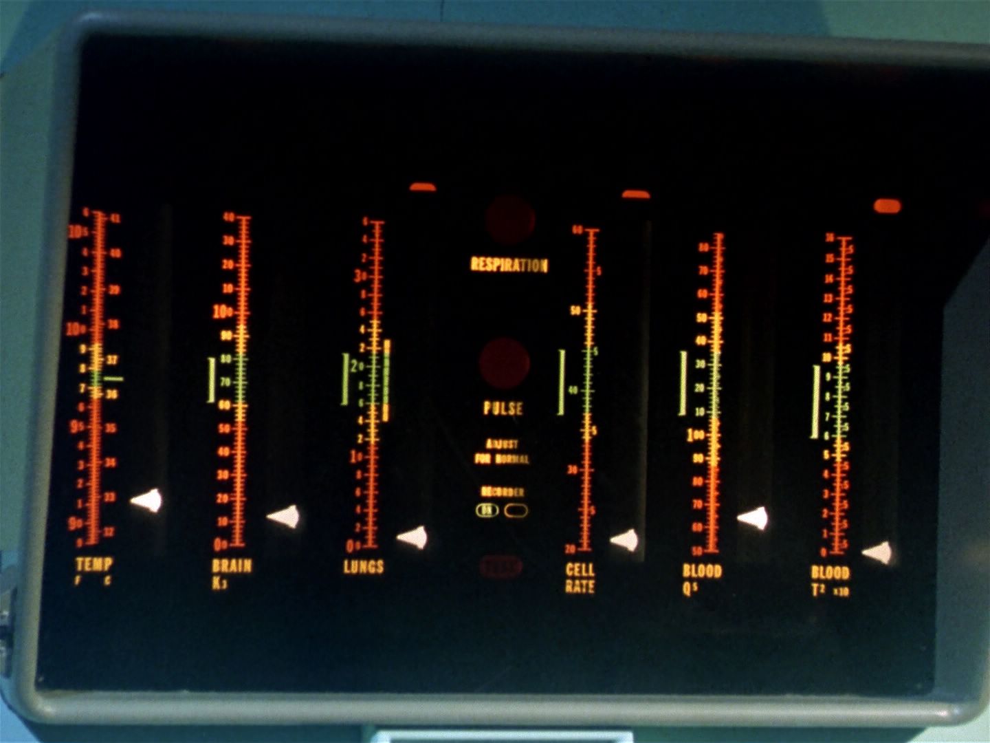 ariane179254_StarTrek_1x04_TheNakedTime_0814.jpg