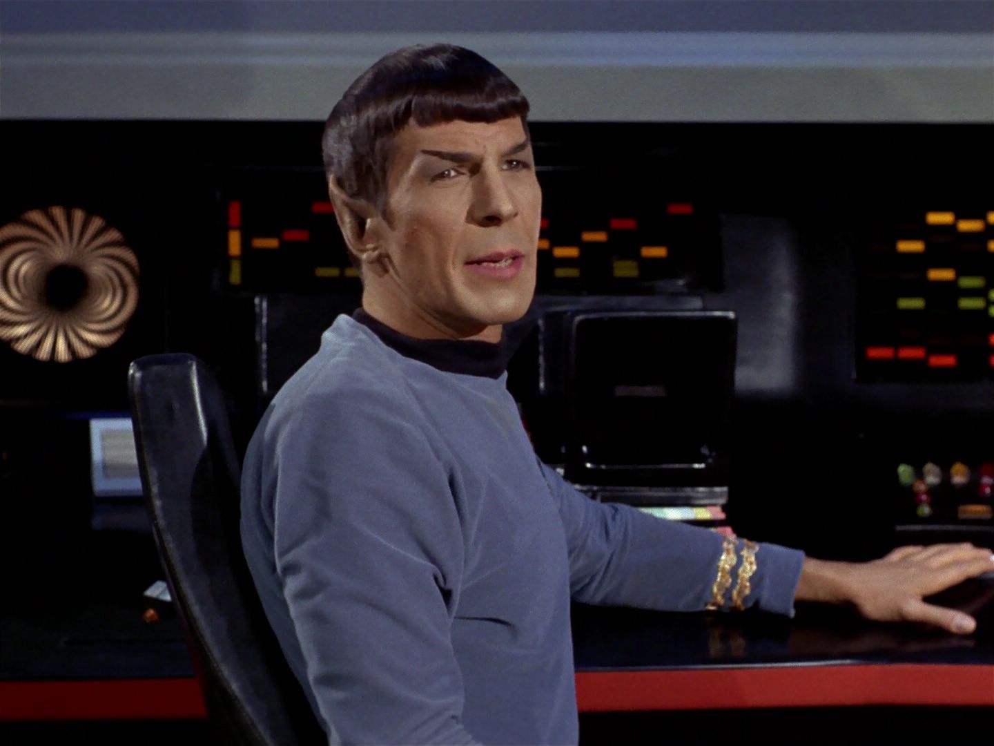 ariane179254_StarTrek_1x04_TheNakedTime_0836.jpg