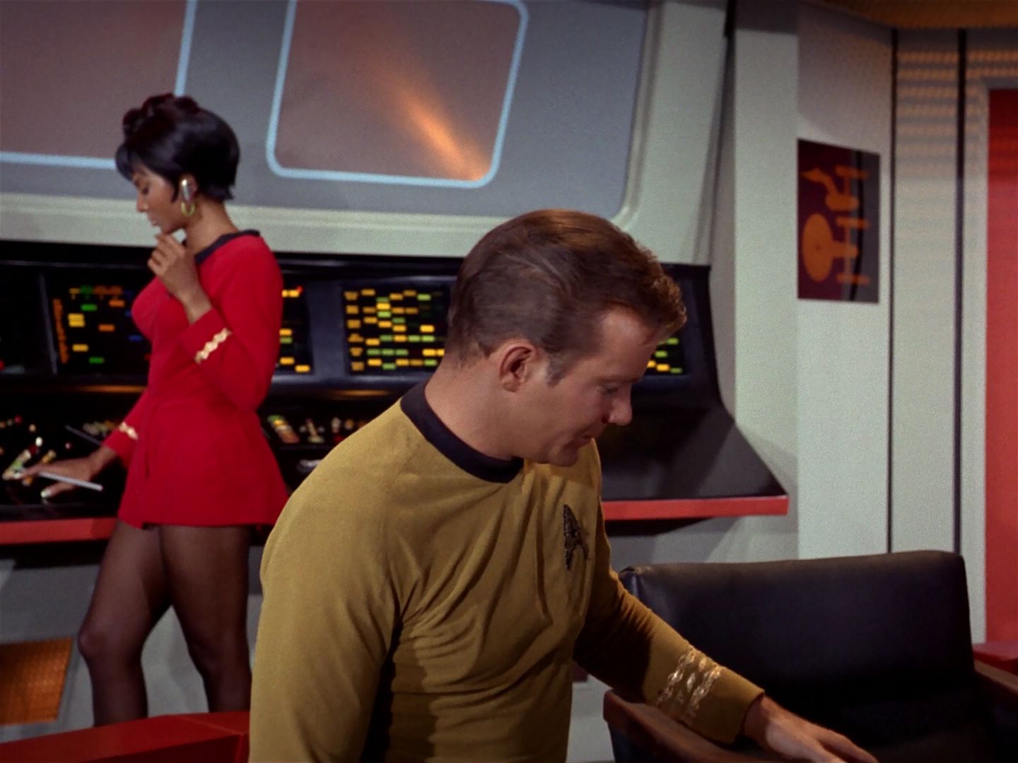 ariane179254_StarTrek_1x04_TheNakedTime_0859.jpg
