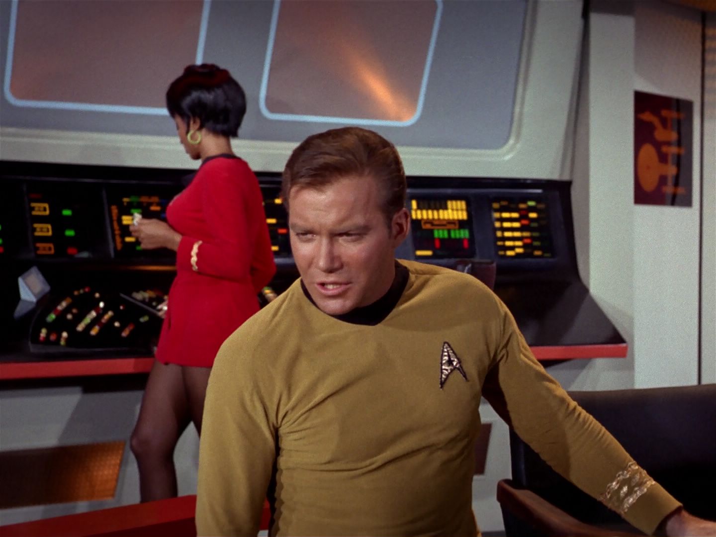 ariane179254_StarTrek_1x04_TheNakedTime_0863.jpg
