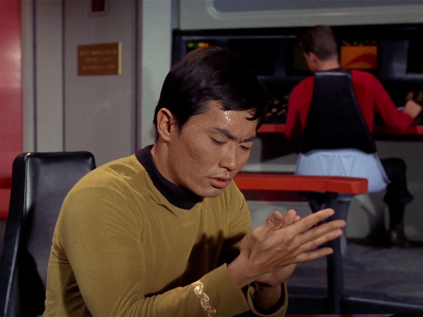 ariane179254_StarTrek_1x04_TheNakedTime_0865.jpg