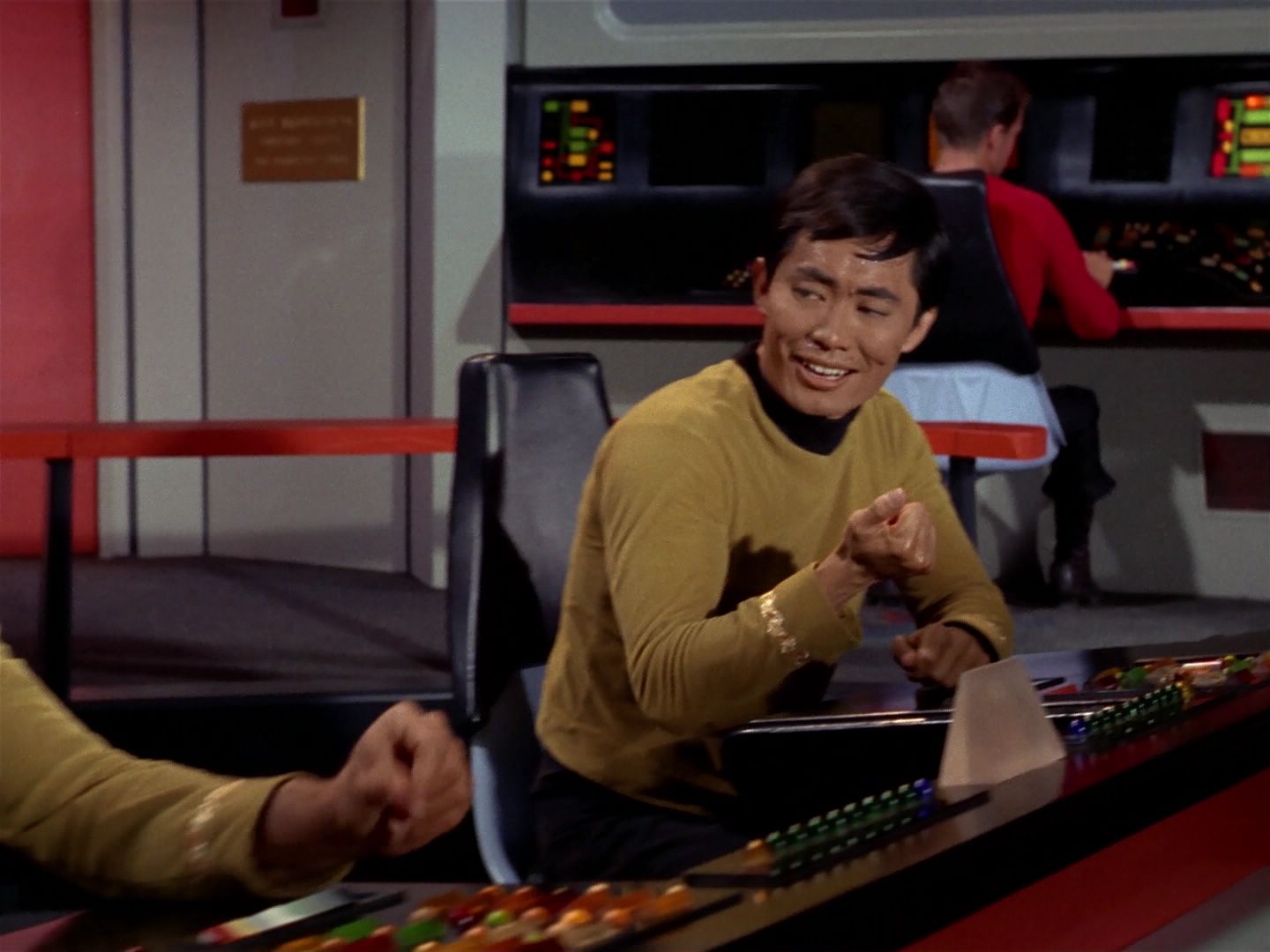 ariane179254_StarTrek_1x04_TheNakedTime_0871.jpg