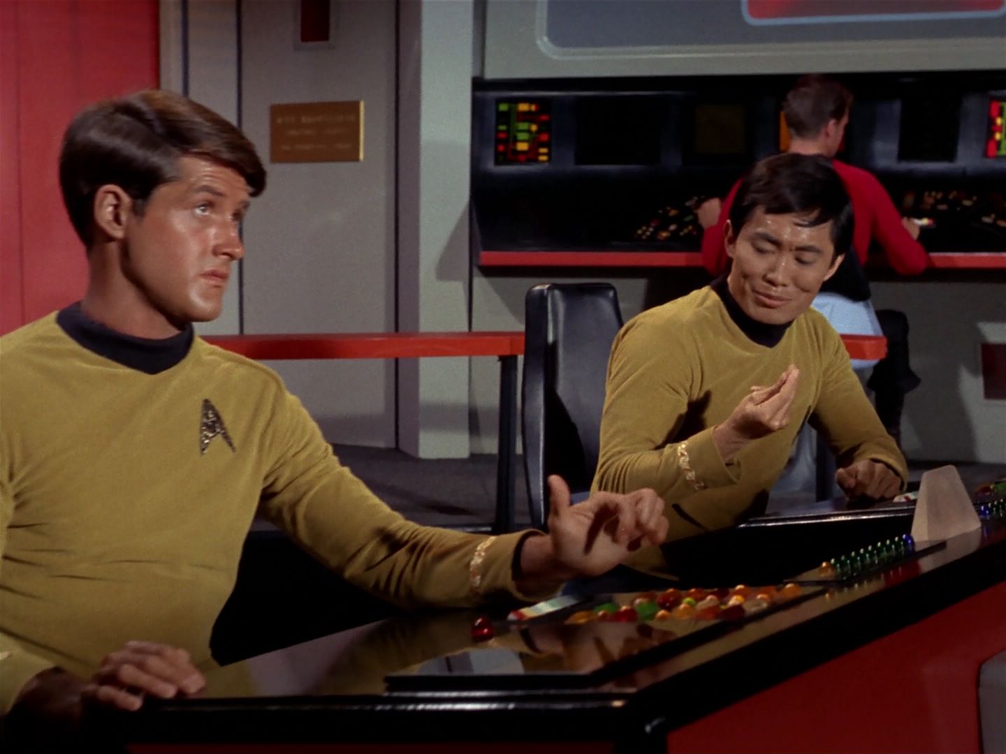 ariane179254_StarTrek_1x04_TheNakedTime_0872.jpg