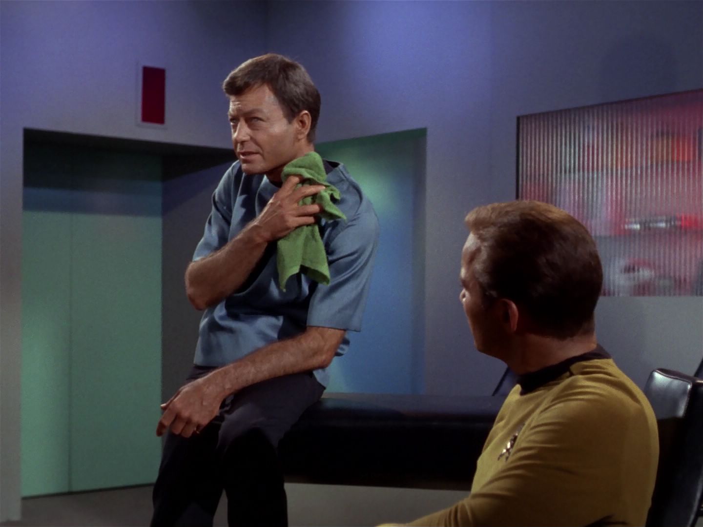 ariane179254_StarTrek_1x04_TheNakedTime_0927.jpg