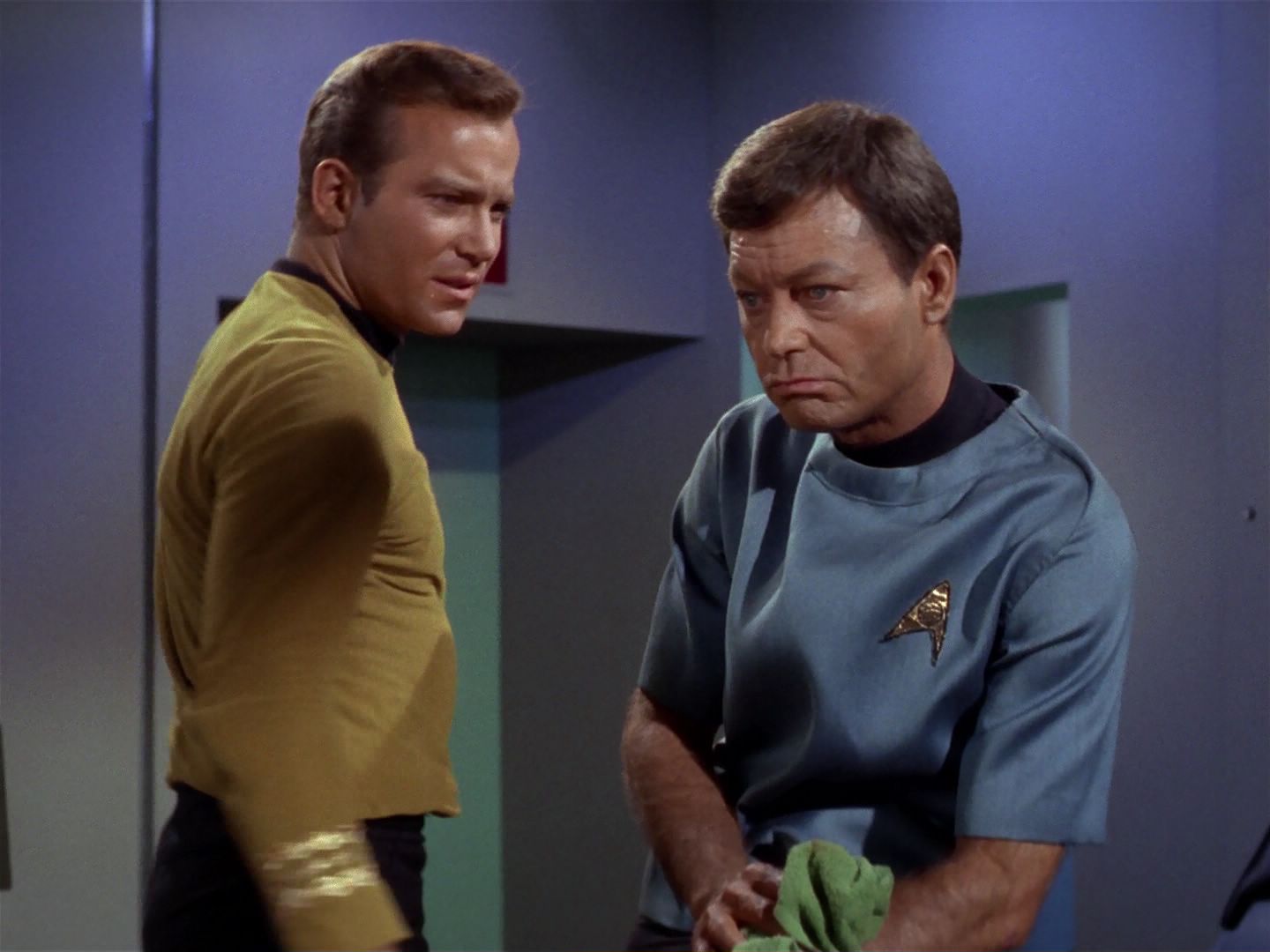 ariane179254_StarTrek_1x04_TheNakedTime_0931.jpg