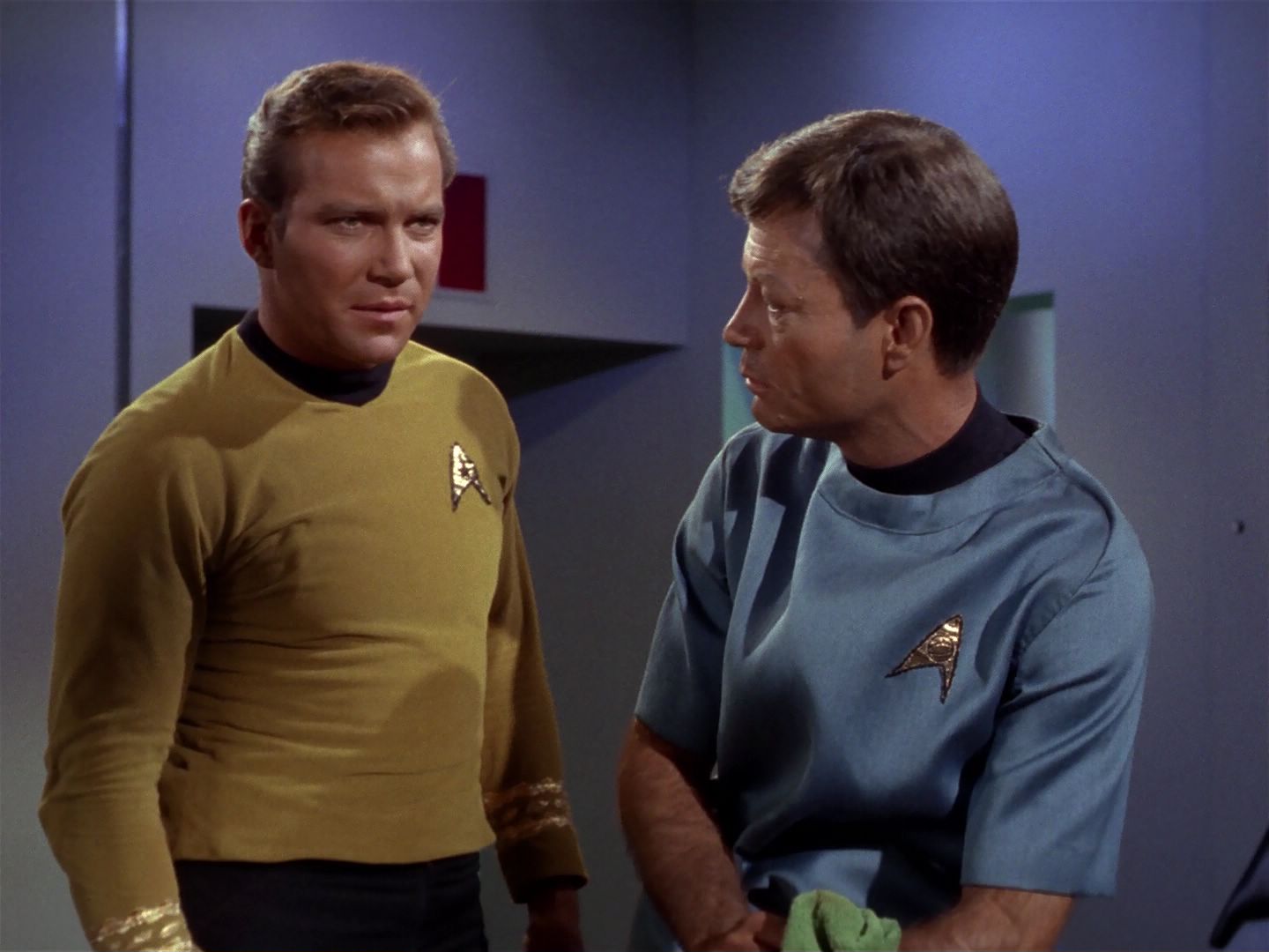 ariane179254_StarTrek_1x04_TheNakedTime_0935.jpg