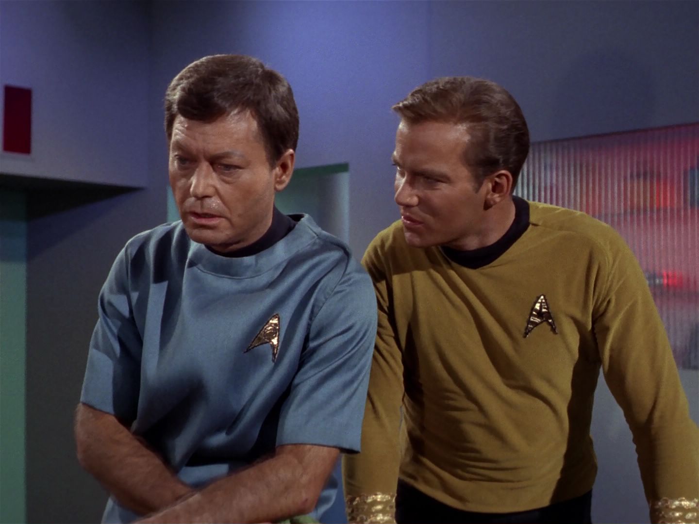 ariane179254_StarTrek_1x04_TheNakedTime_0956.jpg