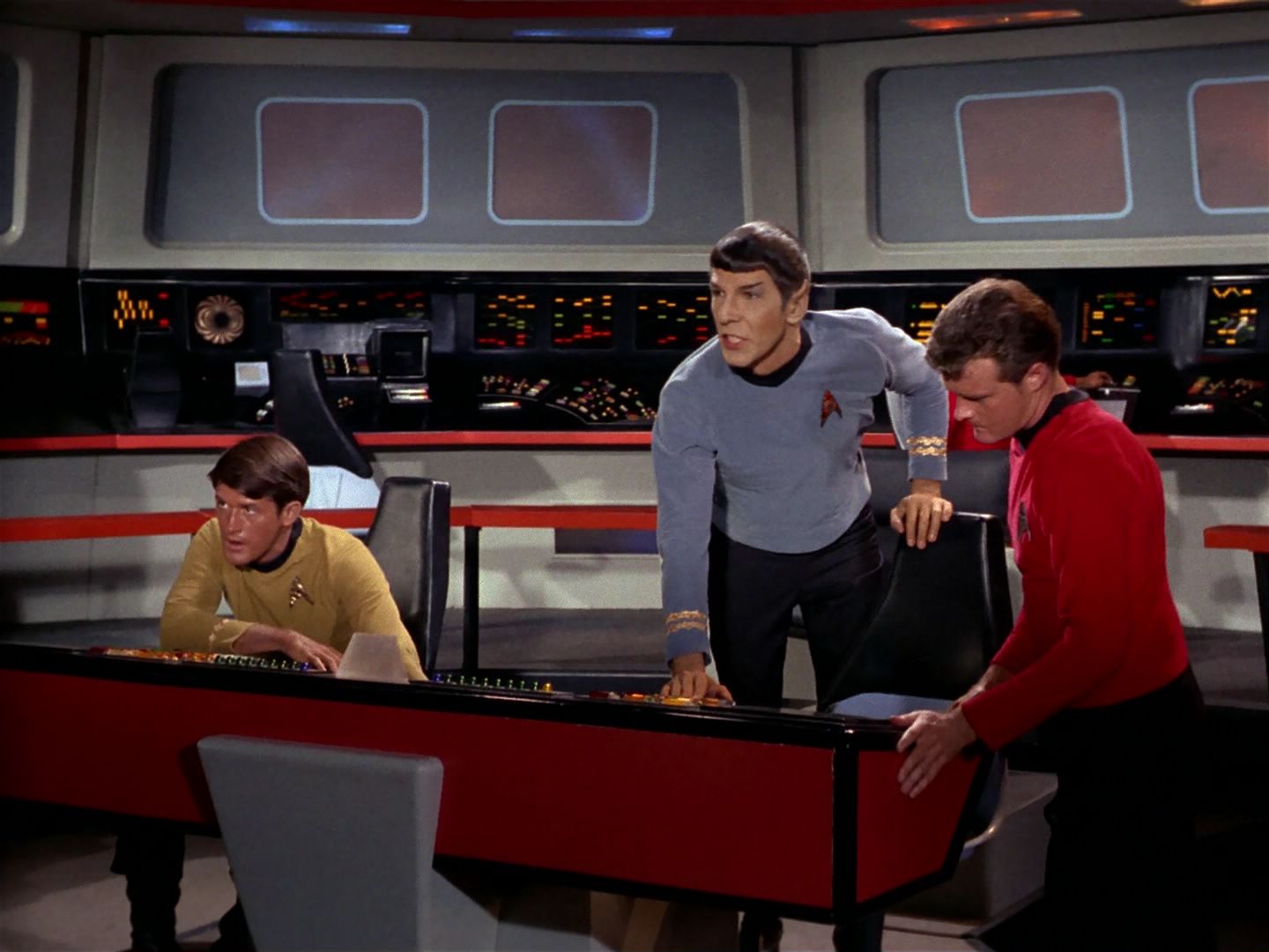 ariane179254_StarTrek_1x04_TheNakedTime_0969.jpg