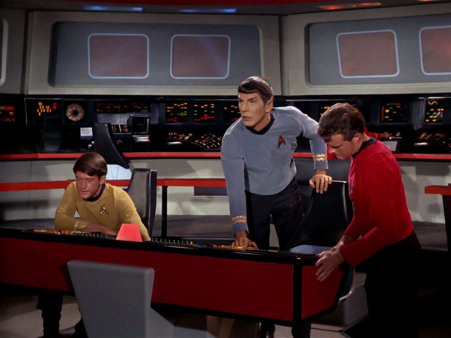 ariane179254_StarTrek_1x04_TheNakedTime_0970.jpg