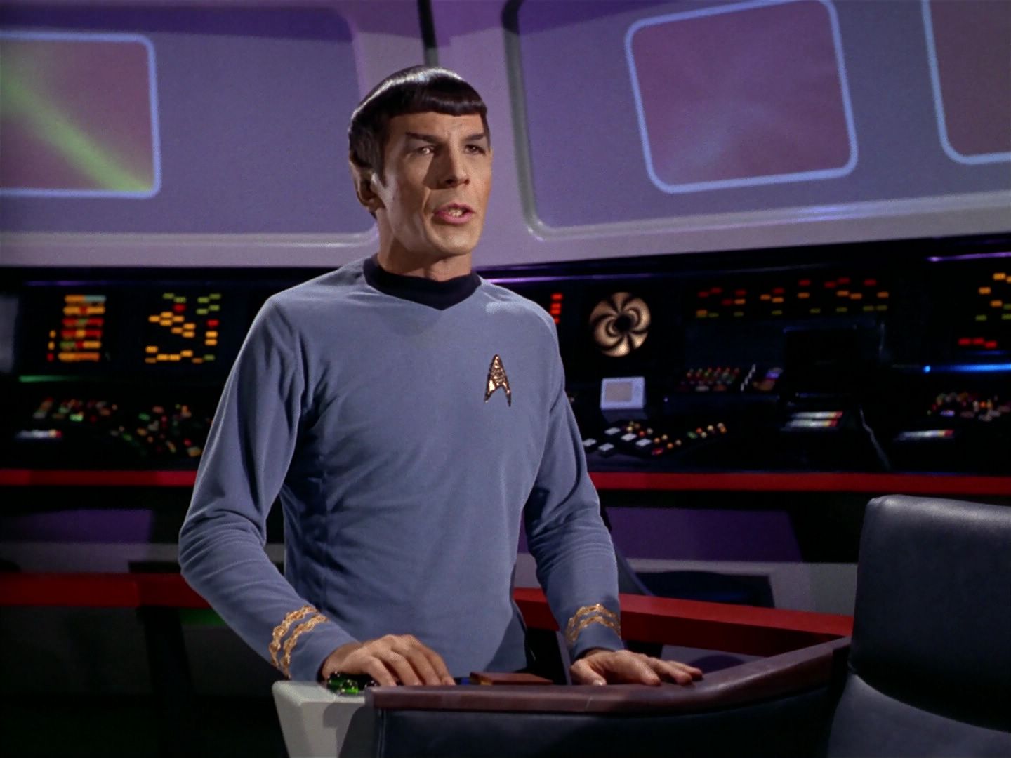 ariane179254_StarTrek_1x04_TheNakedTime_1006.jpg