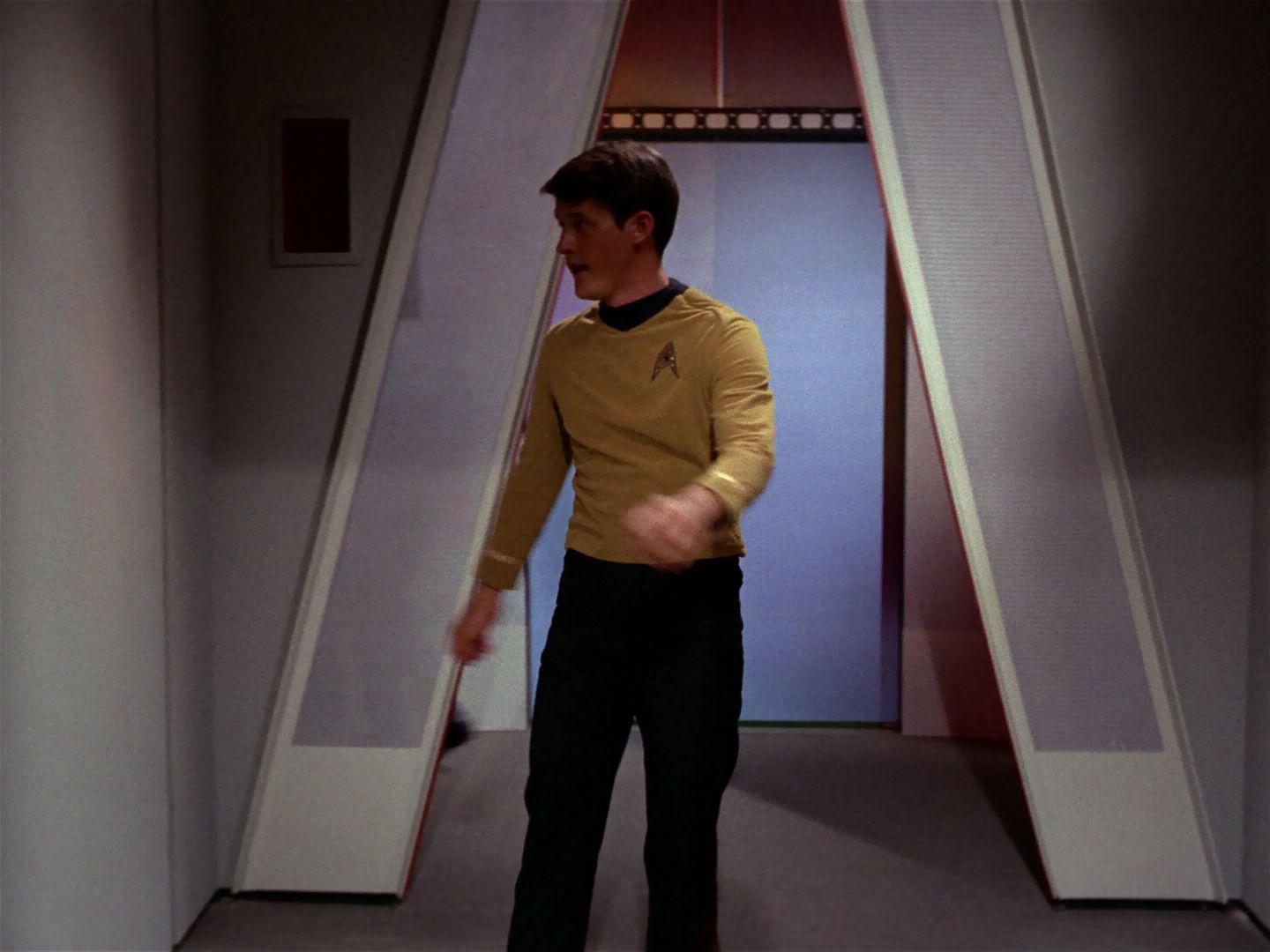 ariane179254_StarTrek_1x04_TheNakedTime_1014.jpg