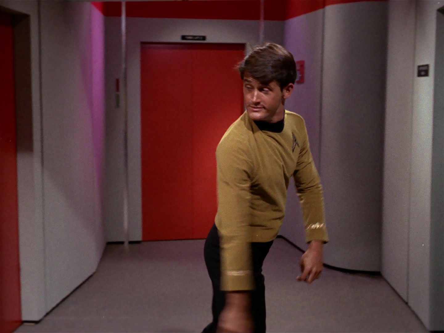 ariane179254_StarTrek_1x04_TheNakedTime_1024.jpg