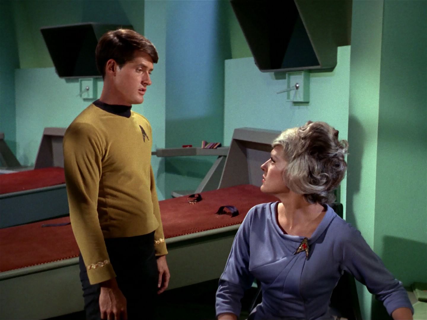 ariane179254_StarTrek_1x04_TheNakedTime_1054.jpg