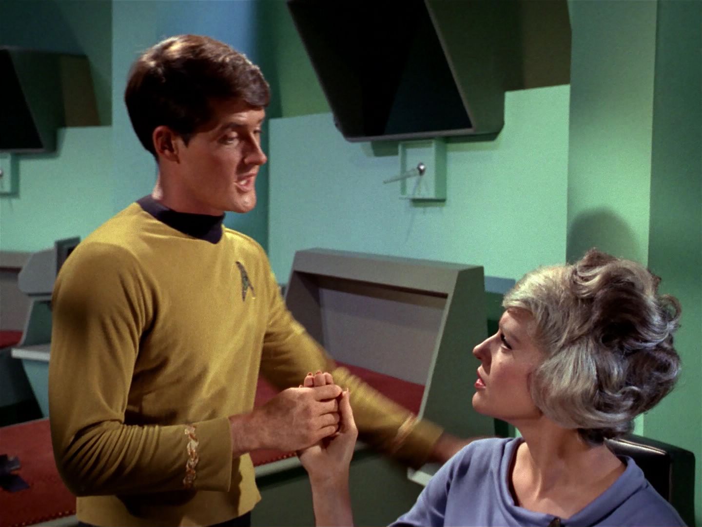 ariane179254_StarTrek_1x04_TheNakedTime_1071.jpg