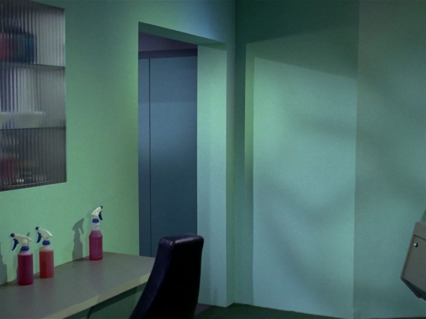 ariane179254_StarTrek_1x04_TheNakedTime_1083.jpg