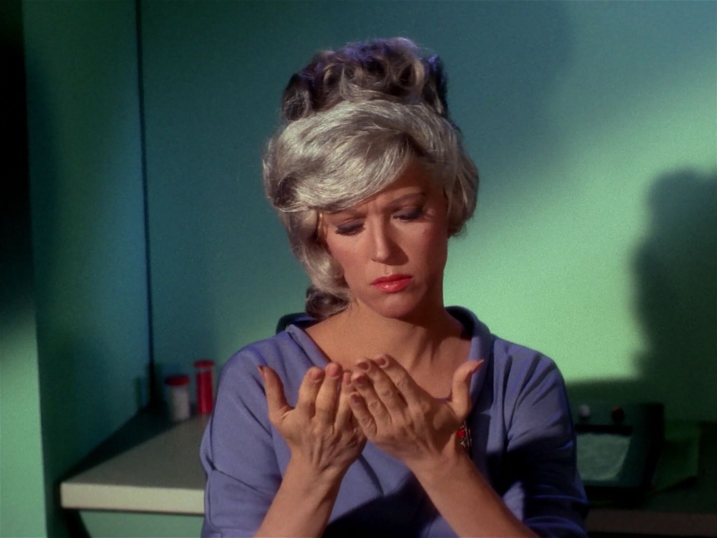 ariane179254_StarTrek_1x04_TheNakedTime_1096.jpg