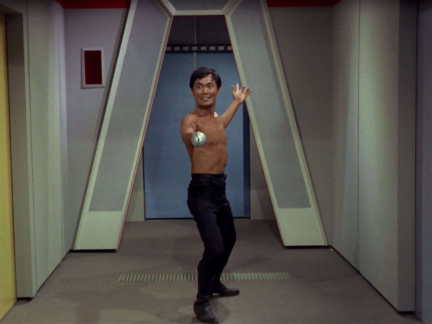 ariane179254_StarTrek_1x04_TheNakedTime_1105.jpg