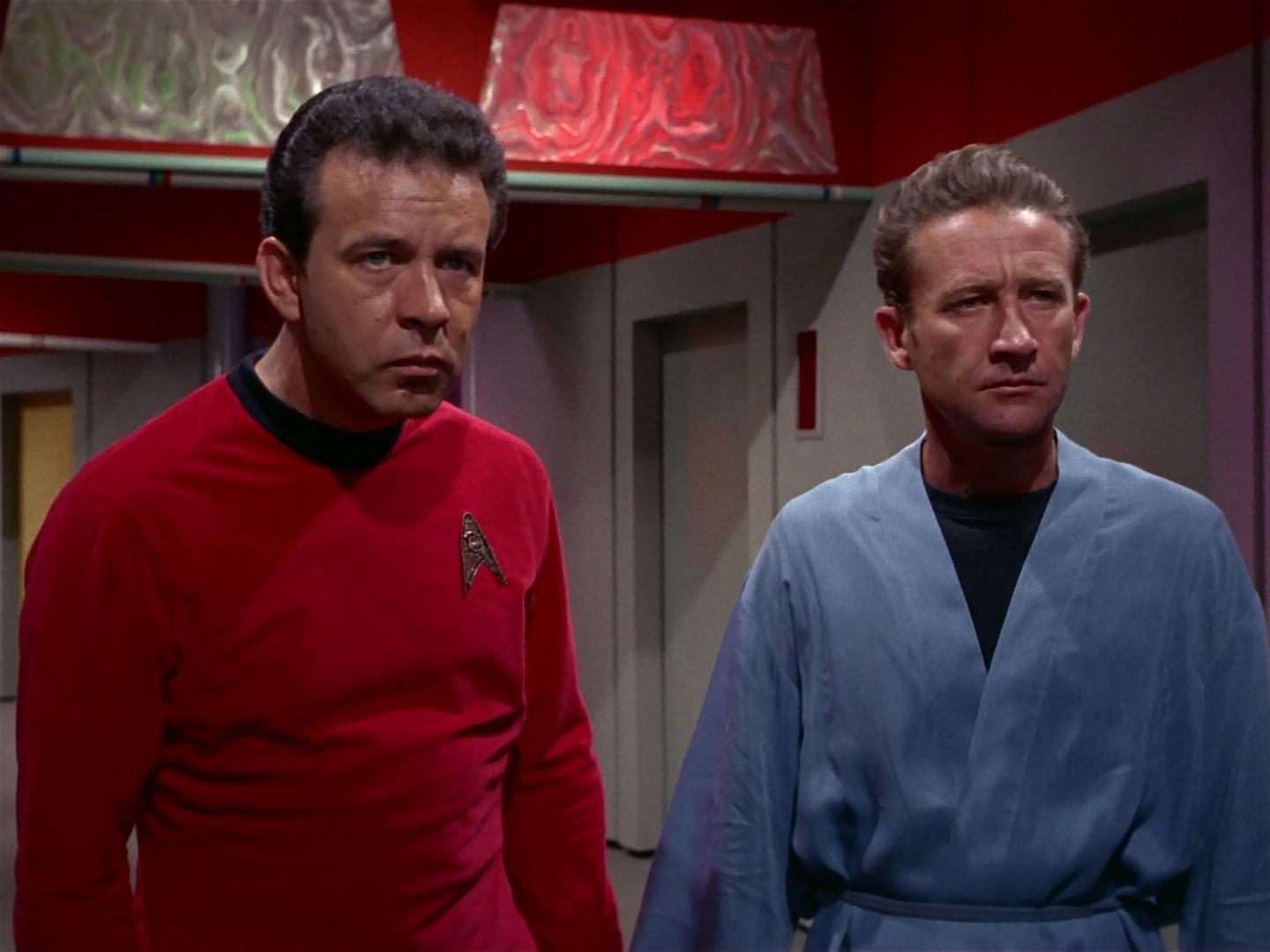 ariane179254_StarTrek_1x04_TheNakedTime_1134.jpg