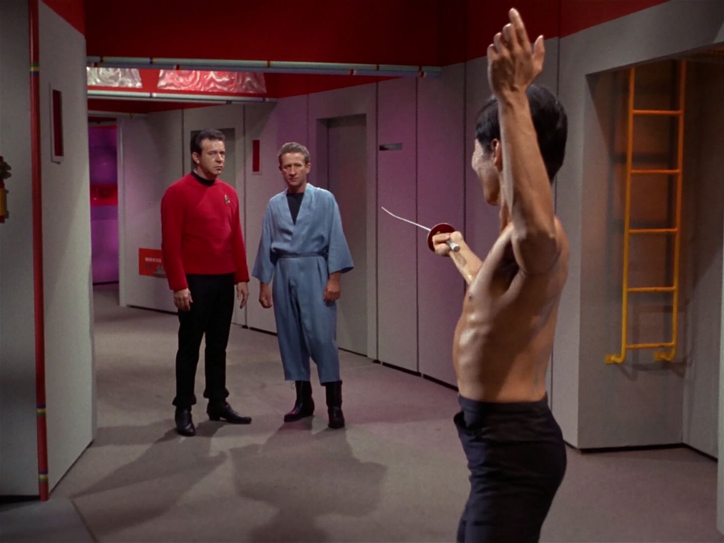 ariane179254_StarTrek_1x04_TheNakedTime_1140.jpg