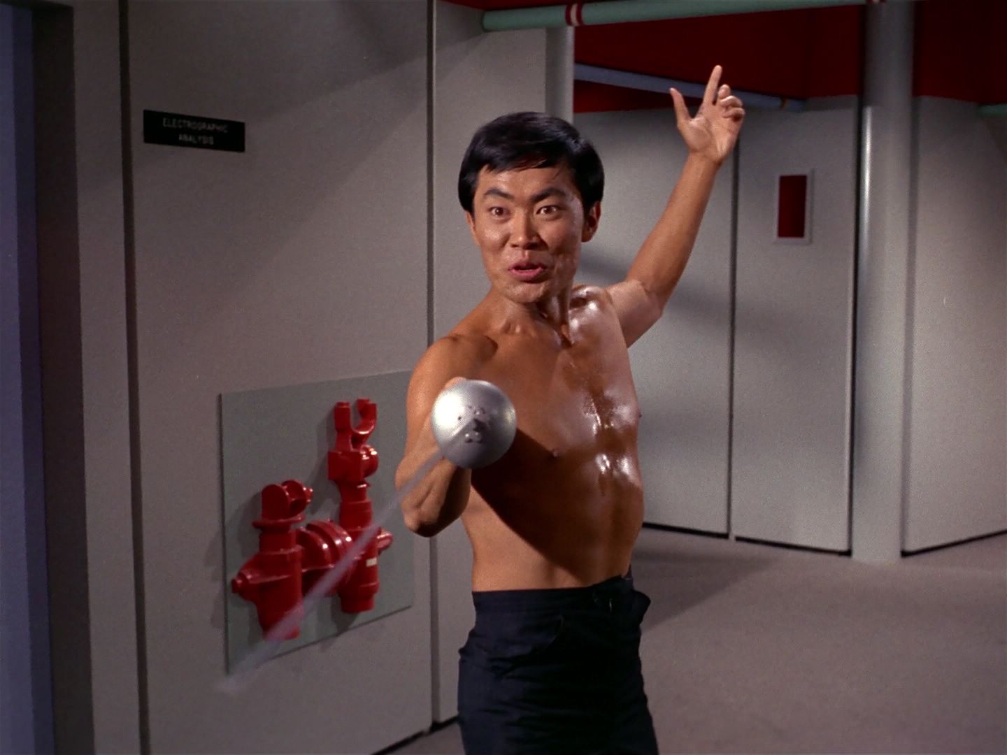 ariane179254_StarTrek_1x04_TheNakedTime_1144.jpg