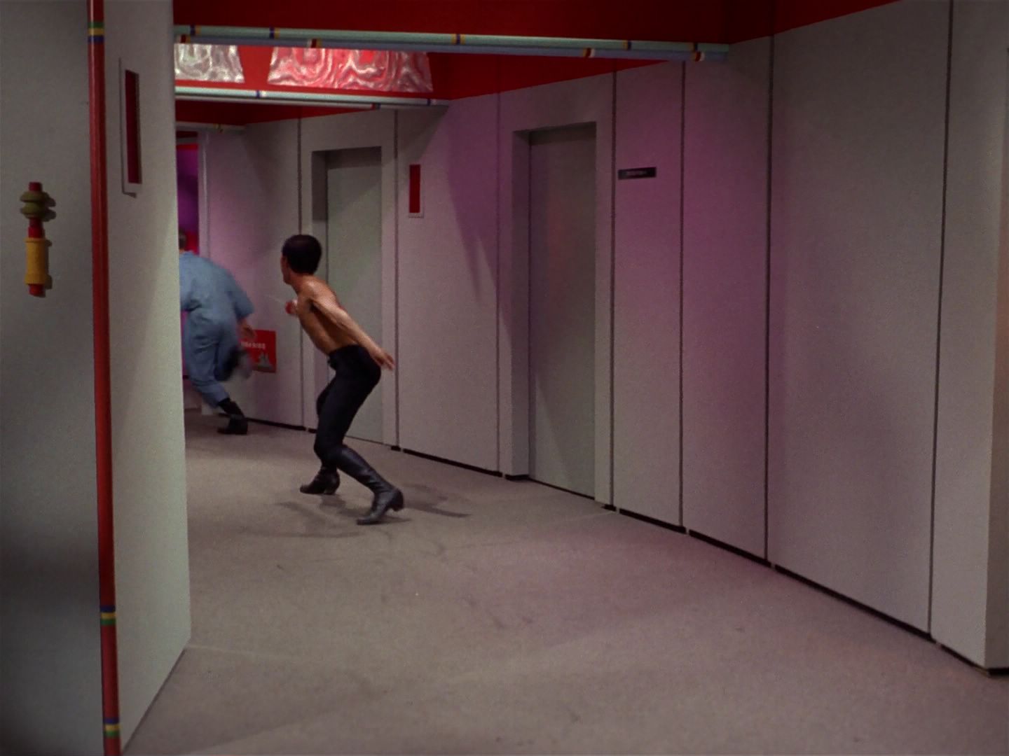 ariane179254_StarTrek_1x04_TheNakedTime_1152.jpg