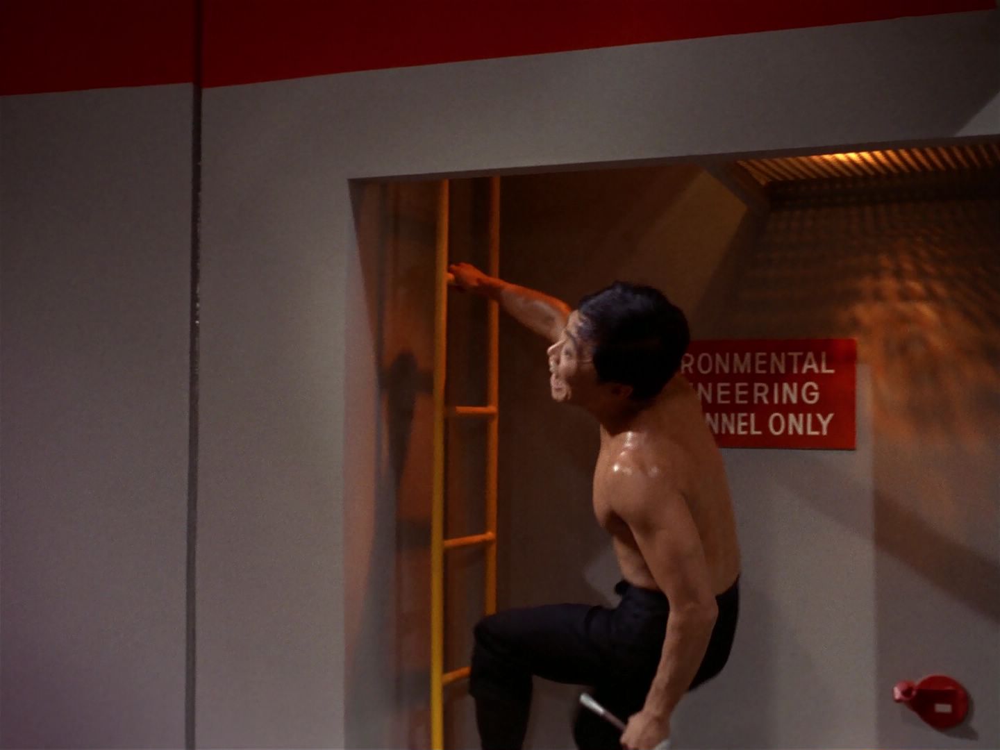ariane179254_StarTrek_1x04_TheNakedTime_1157.jpg