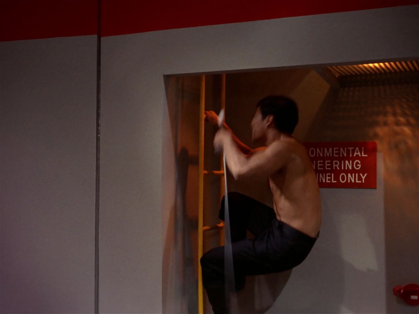 ariane179254_StarTrek_1x04_TheNakedTime_1159.jpg