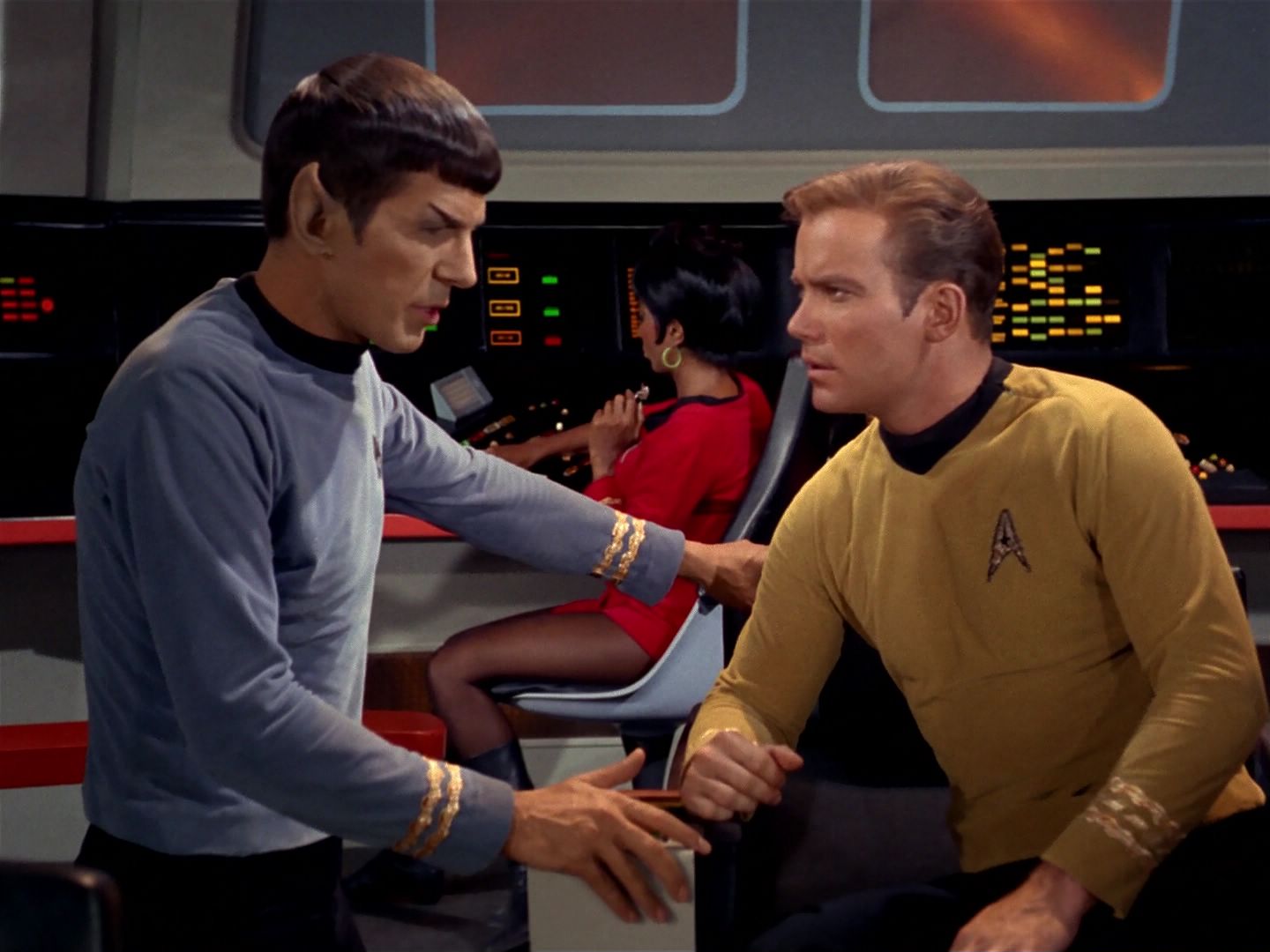 ariane179254_StarTrek_1x04_TheNakedTime_1173.jpg