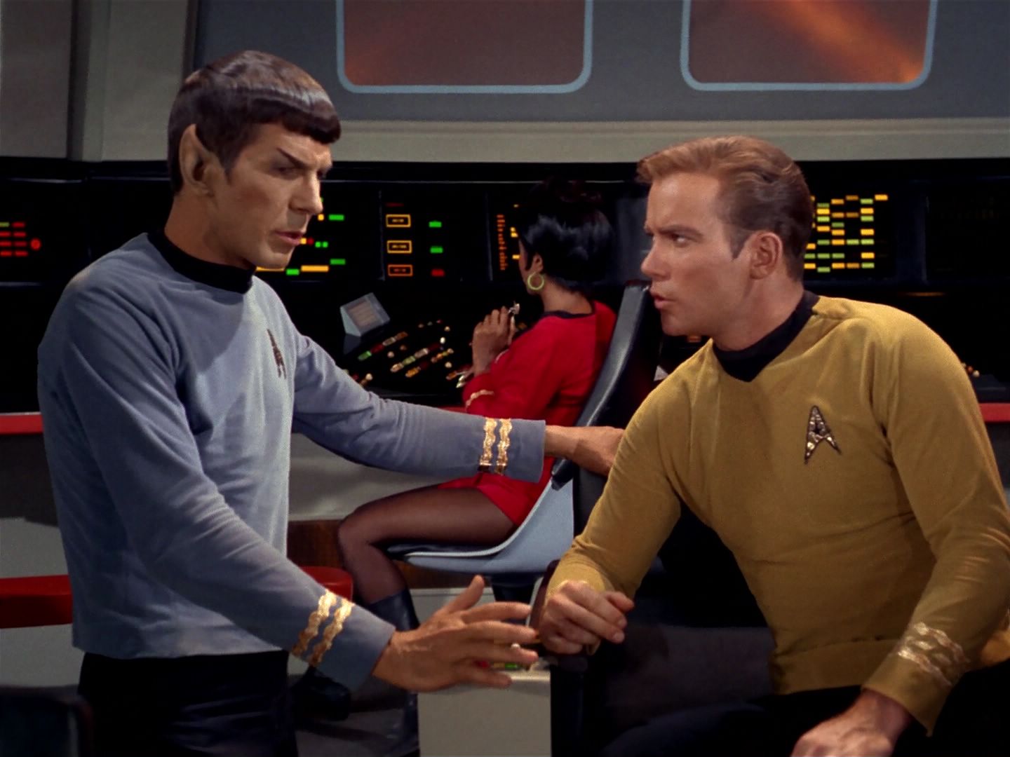 ariane179254_StarTrek_1x04_TheNakedTime_1174.jpg