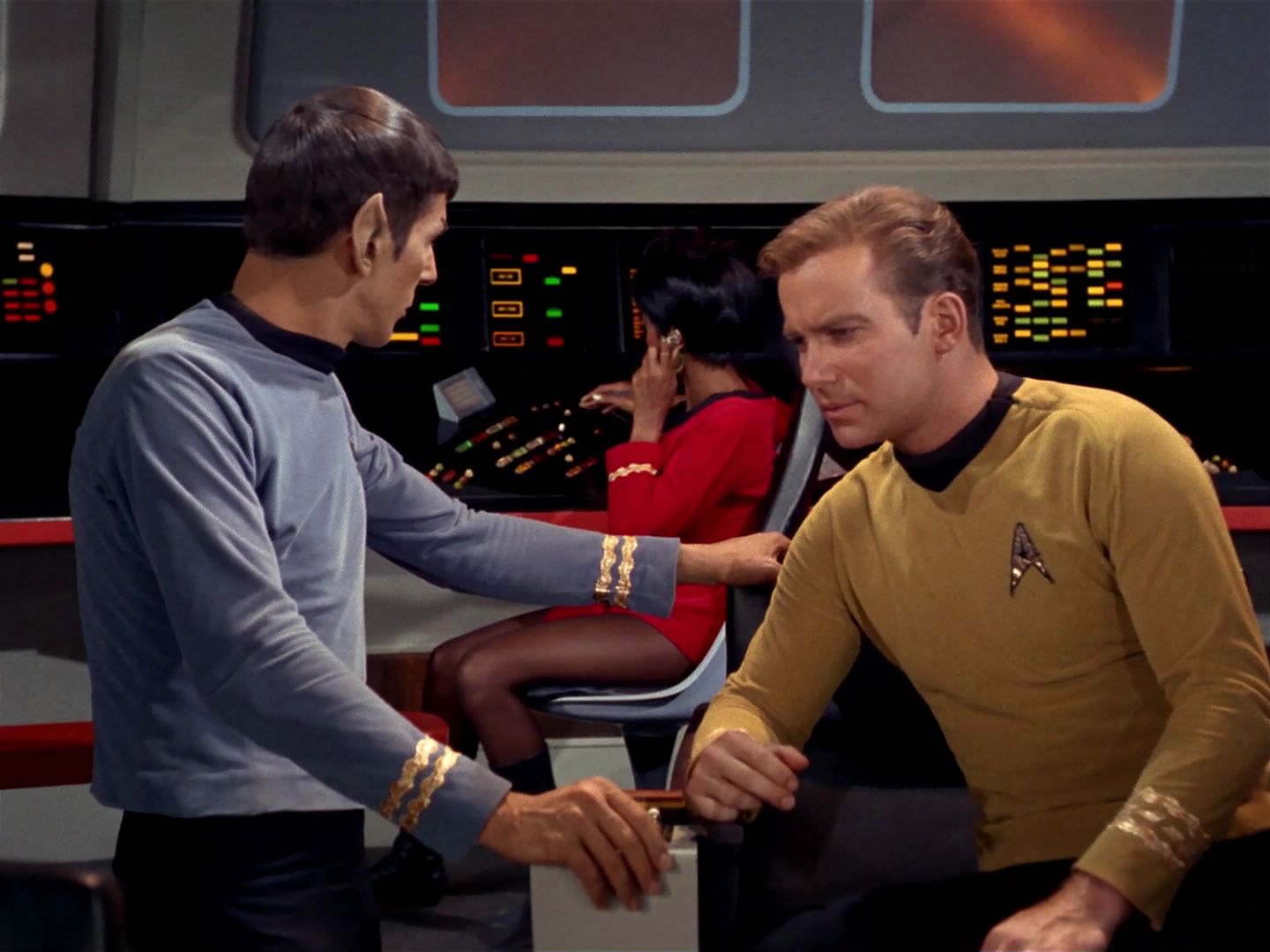 ariane179254_StarTrek_1x04_TheNakedTime_1180.jpg