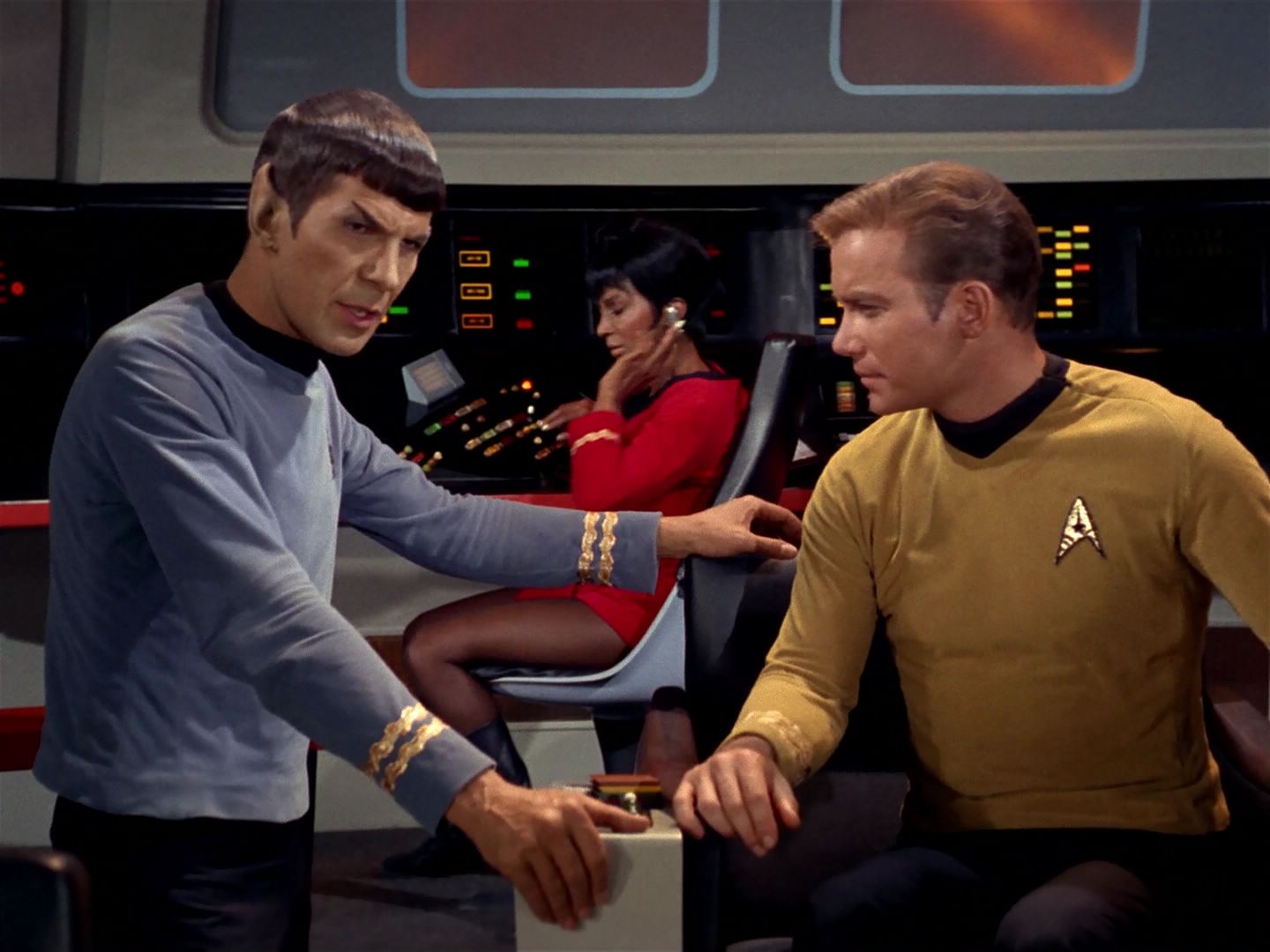 ariane179254_StarTrek_1x04_TheNakedTime_1194.jpg