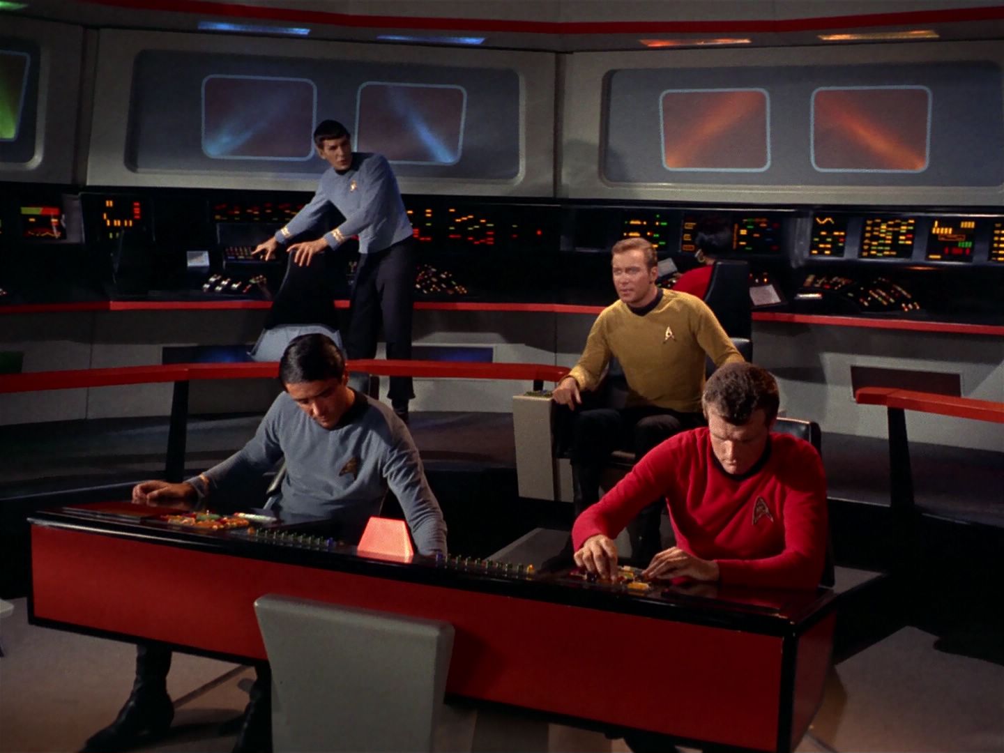 ariane179254_StarTrek_1x04_TheNakedTime_1217.jpg